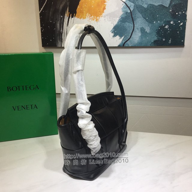 Bottega veneta高端女包 96009s小號 寶緹嘉Arco33油蠟牛皮包 BV經典款蝙蝠包手提包  gxz1240